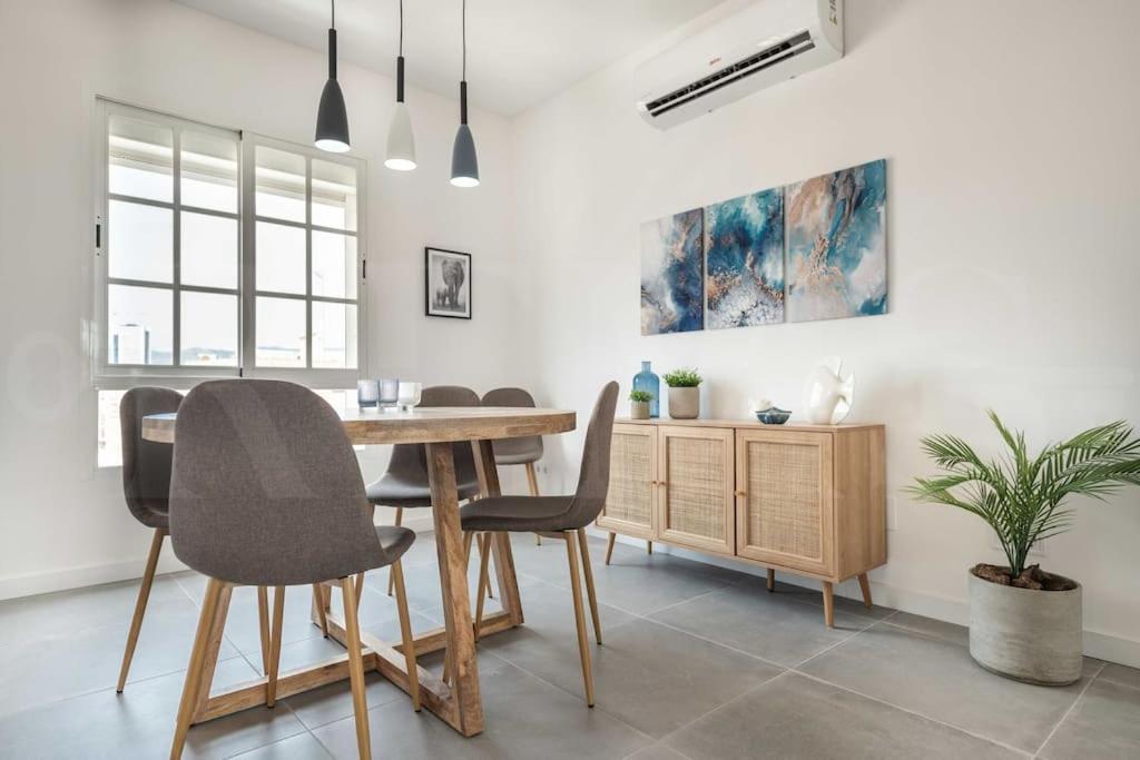 Sunlit & Fresh Apartment - Center By Rems Μάλαγα Εξωτερικό φωτογραφία