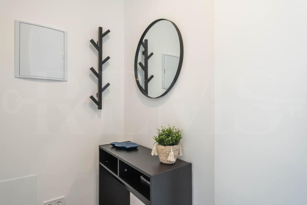 Sunlit & Fresh Apartment - Center By Rems Μάλαγα Εξωτερικό φωτογραφία