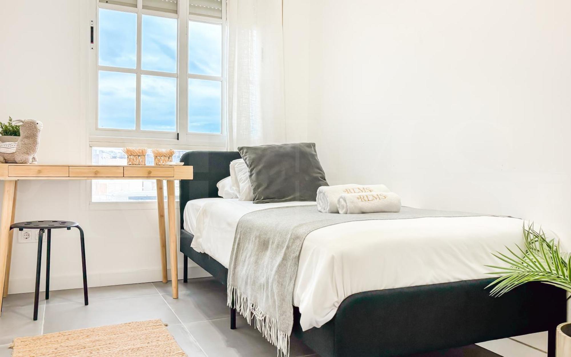 Sunlit & Fresh Apartment - Center By Rems Μάλαγα Εξωτερικό φωτογραφία